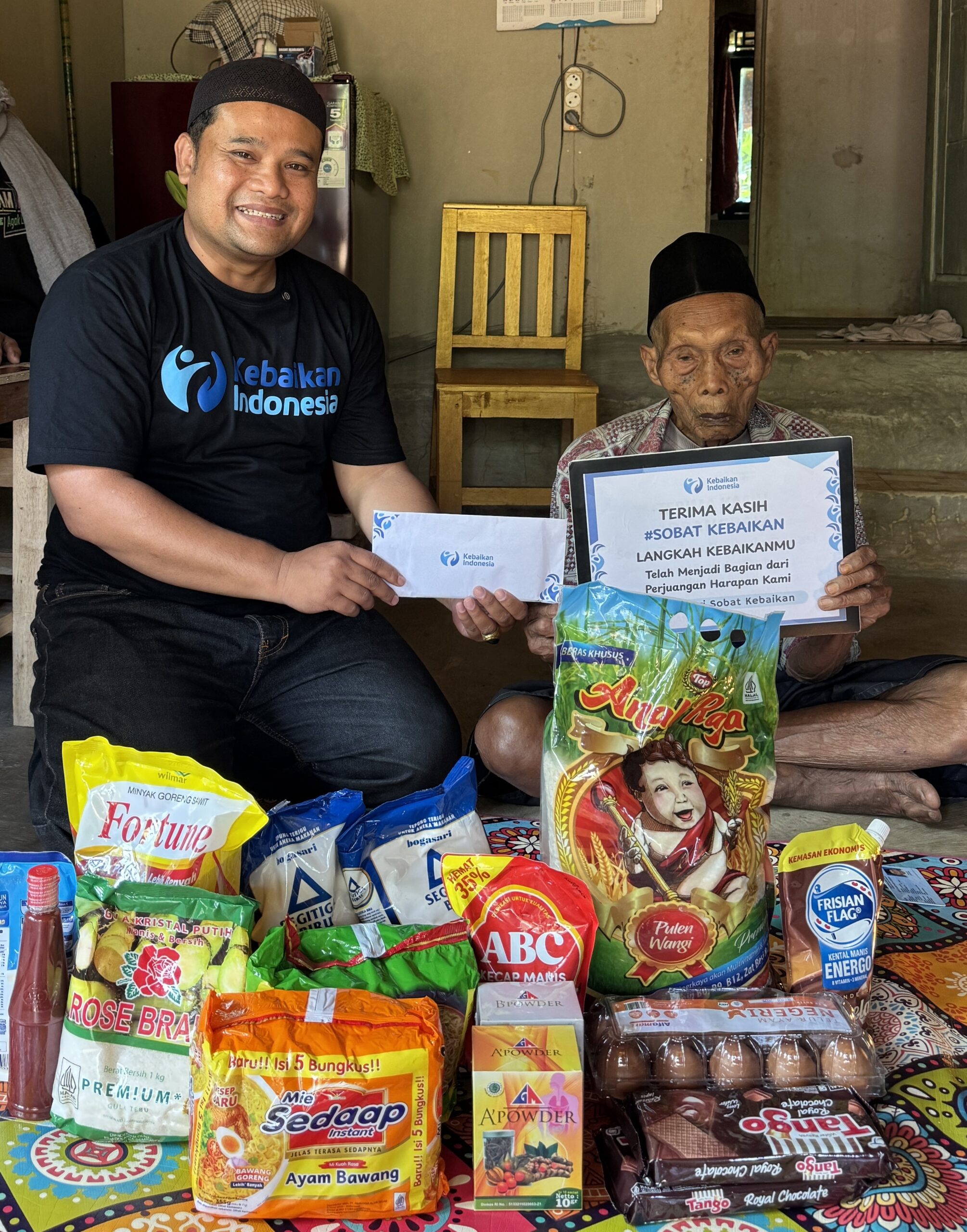 Pundak Renta Kakek Dadang (86thn) Tahun Keliling Jualan Kelapa